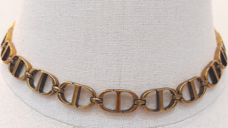 
				Dior - Jewelry
				joyería